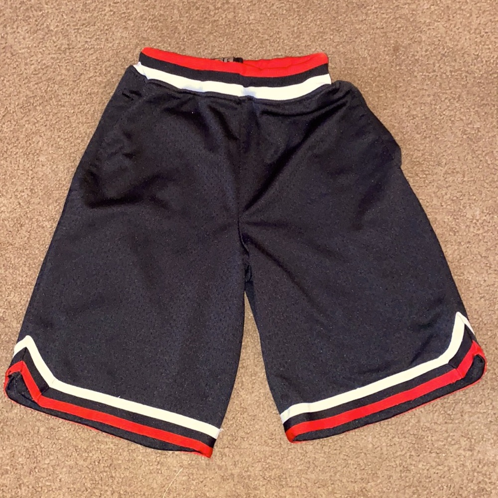 Men’s small basketball shorts.